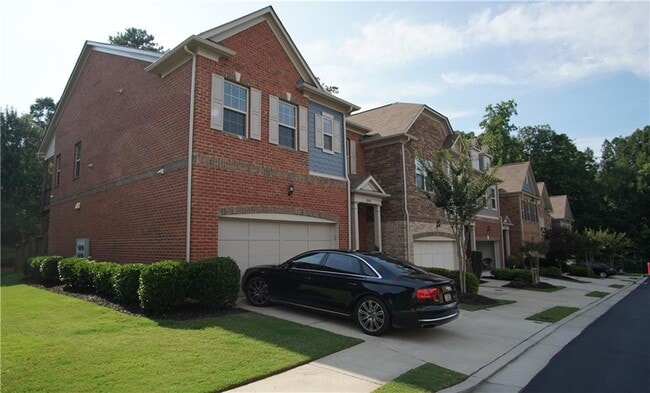 Building Photo - 2503 Norwood Dr SE