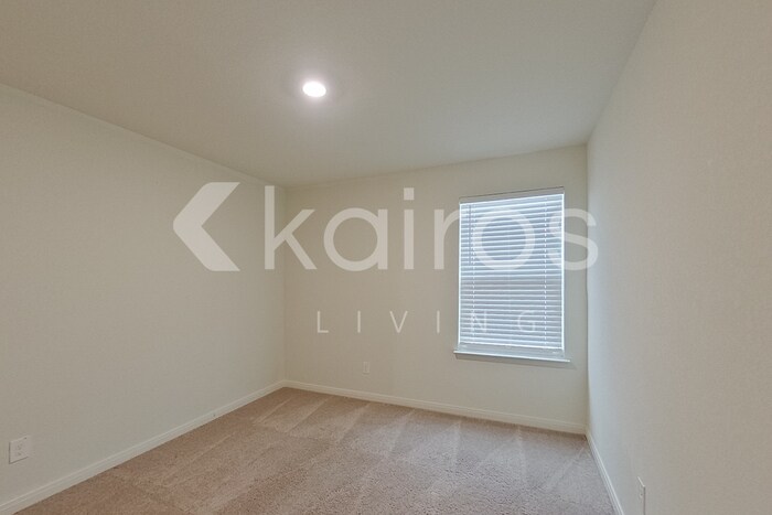 Building Photo - 3958 Turtle Creek