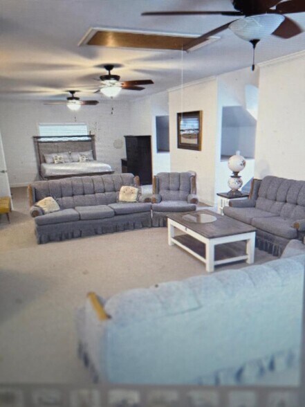 Building Photo - 1255 John E Sullivan Rd