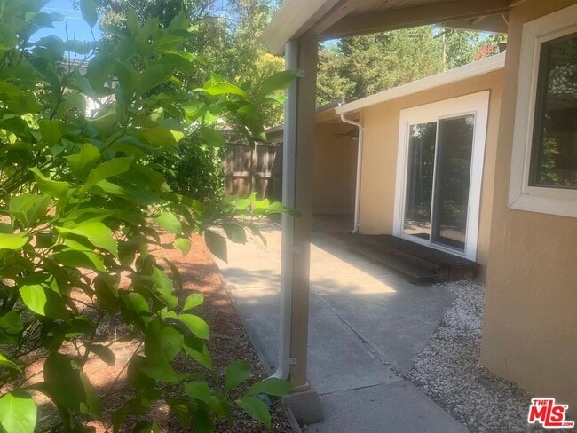 Building Photo - 109 Sierra Dr