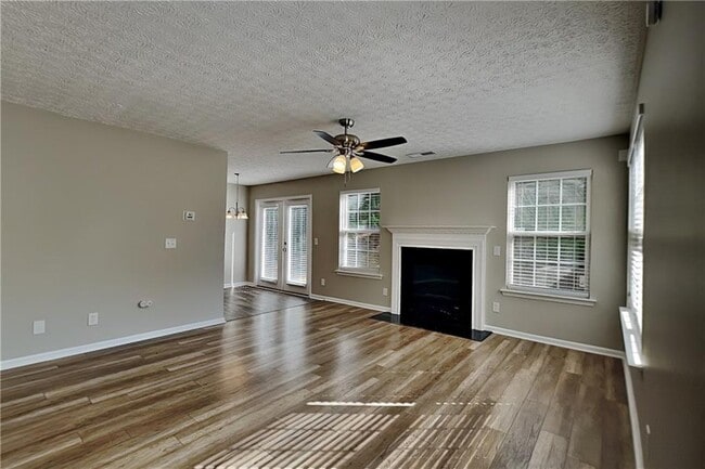 Building Photo - 112 Silver Fox Trail