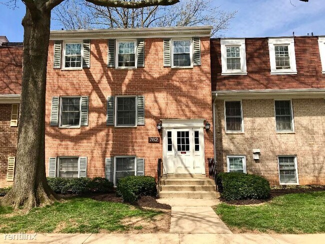 Building Photo - 762 Quince Orchard Rd