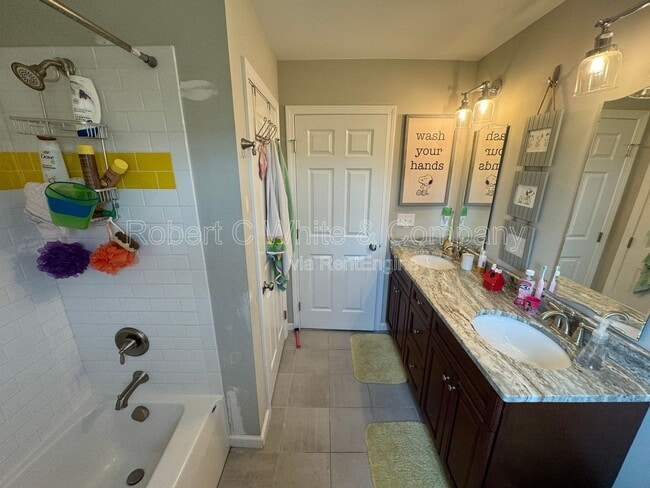 Building Photo - 26 Northview Dr