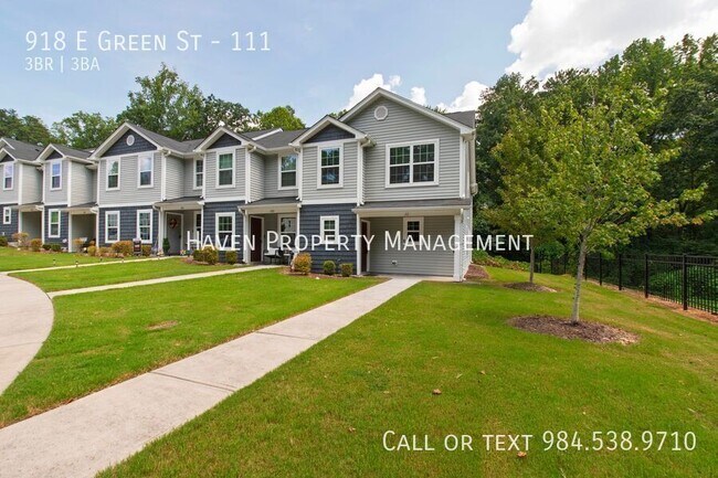 Building Photo - 918 E Green St