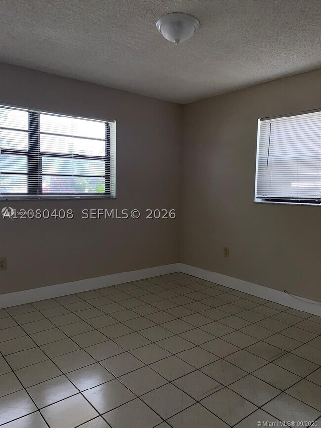 Building Photo - 5930 W 25th Ct