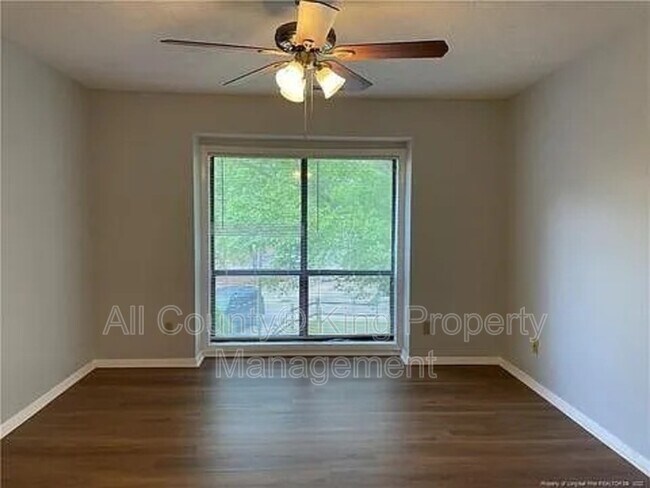 Building Photo - 1866 Tryon Dr