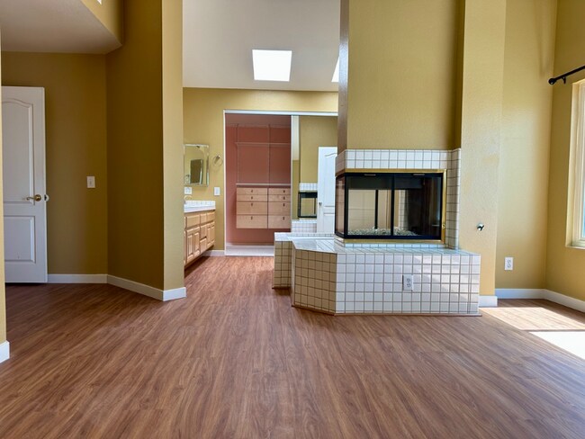 Building Photo - 1780 Crystal Ridge Way