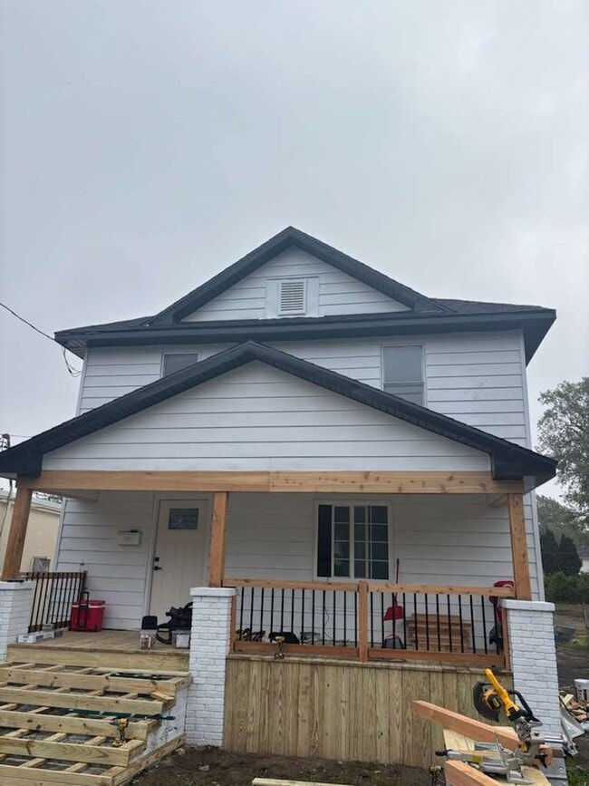 Building Photo - 1028 N West St