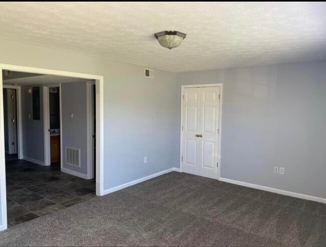 Building Photo - 106 Kenilworth Ct