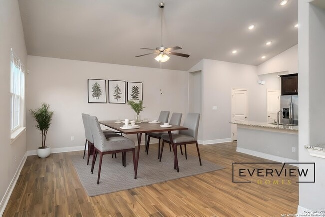 Building Photo - 3067 View Ridge Dr