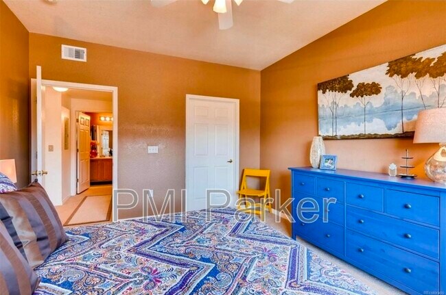 Building Photo - 9369 Amison Cir