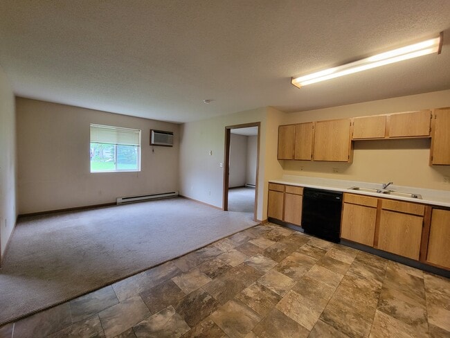 Building Photo - 8th & 8th Apartments