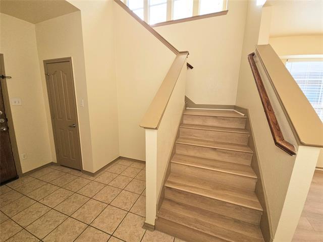 Building Photo - 10945 Hawks Landing Rd