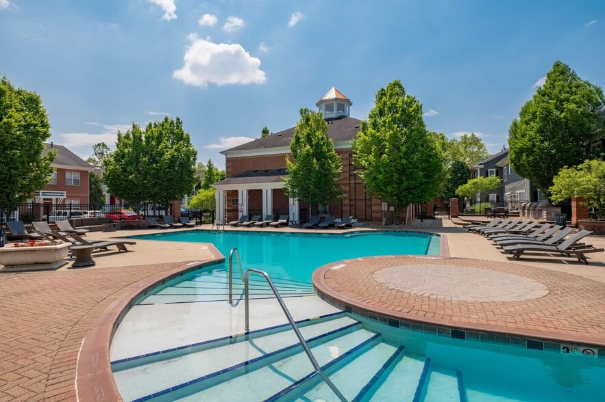 Primary Photo - Estates at New Albany