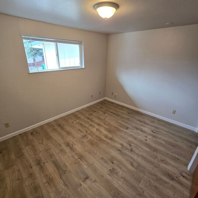 Building Photo - 1501 Arthur St