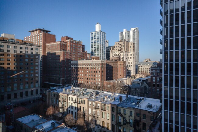 Building Photo - 1221 N Dearborn St