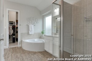 Building Photo - 2123 Bailey Forest