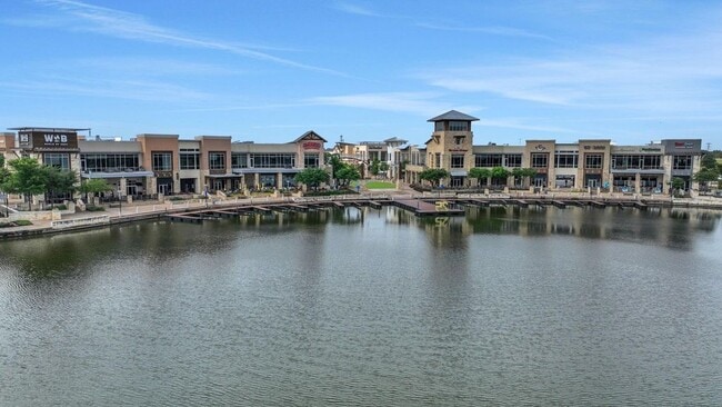 Building Photo - 9455 Towne Lake Pkwy