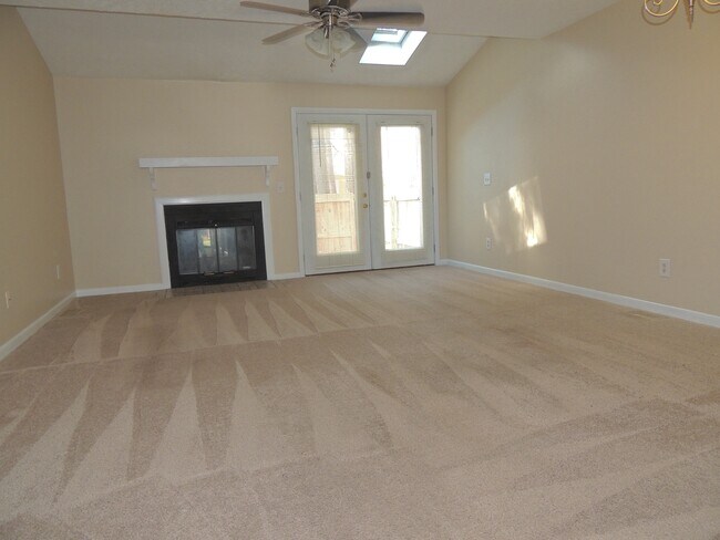 Building Photo - 1209 Huntsman Ct