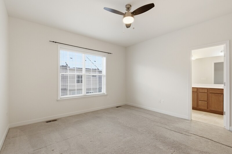 Building Photo - 3042 Mia Ln