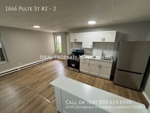 Building Photo - 1646 Pulte St
