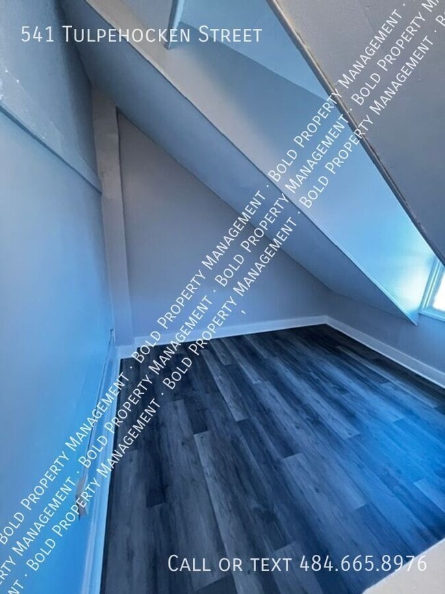 Building Photo - 541 Tulpehocken St