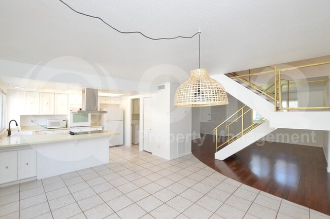 Building Photo - 4028 N Granite Reef Rd