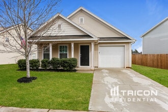 Building Photo - 4201 Broadstairs Dr SW