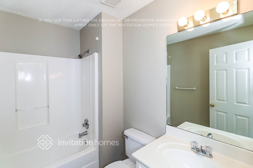 Building Photo - 4067 Mt Vernon Dr