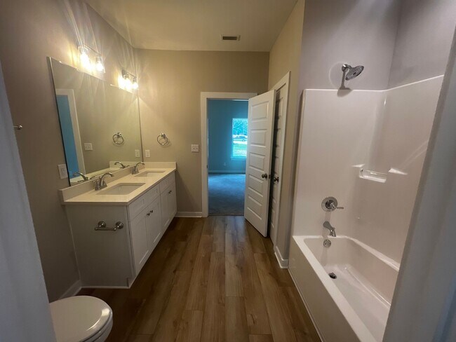 Building Photo - Home for Rent in Bay Minette, AL!! Availab...
