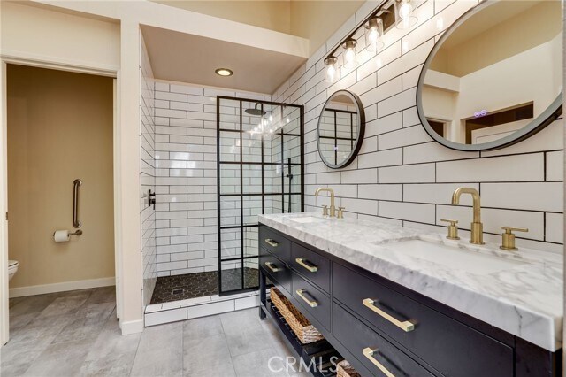 Building Photo - 25101 La Jolla Way