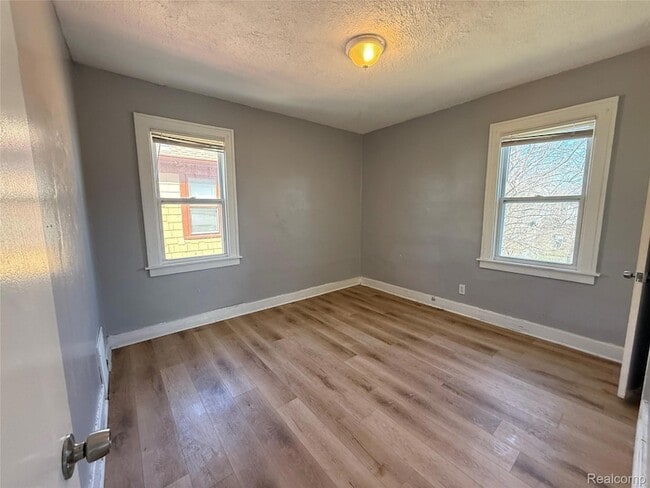 Building Photo - 16206 Snowden St