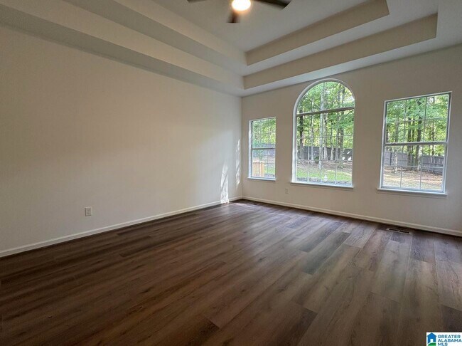 Building Photo - 113 Loyola Cir
