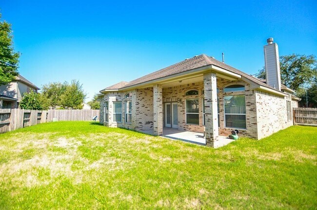 Building Photo - 3807 Broken Pine Ct