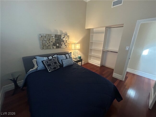 Building Photo - 7060 Big Springs Ct