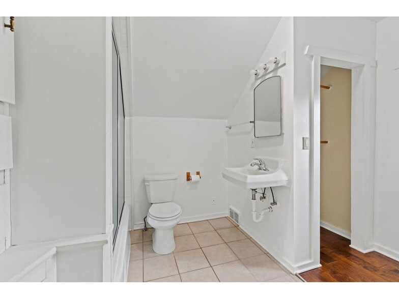 Building Photo - 120 2nd St N