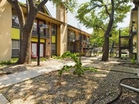 Building Photo - 7685 Northcross Dr