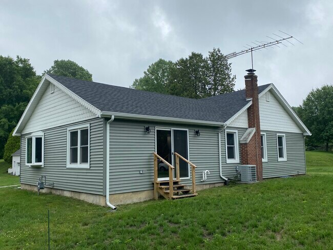 Building Photo - 22490 W Ireland Rd