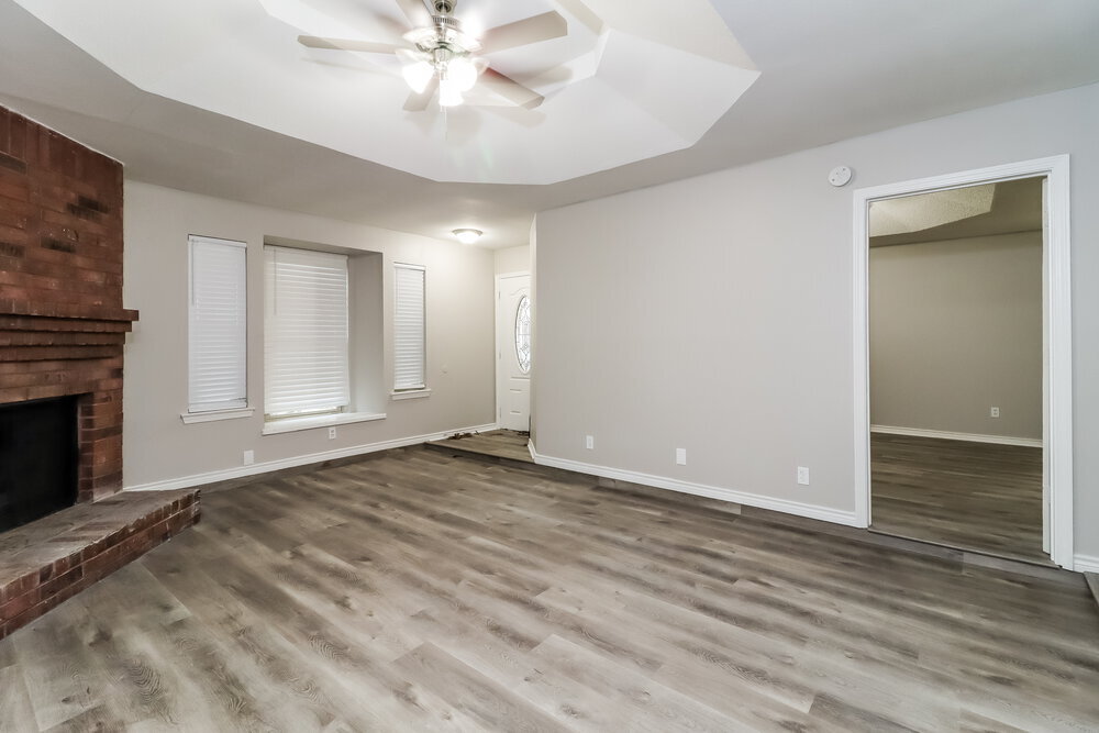 Building Photo - 6401 Springfield Dr