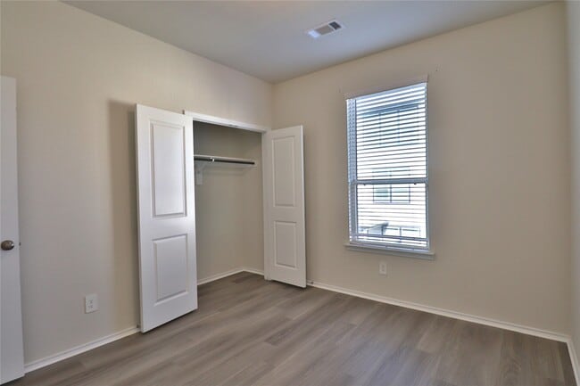 Building Photo - 10506 Blankiet Ln.