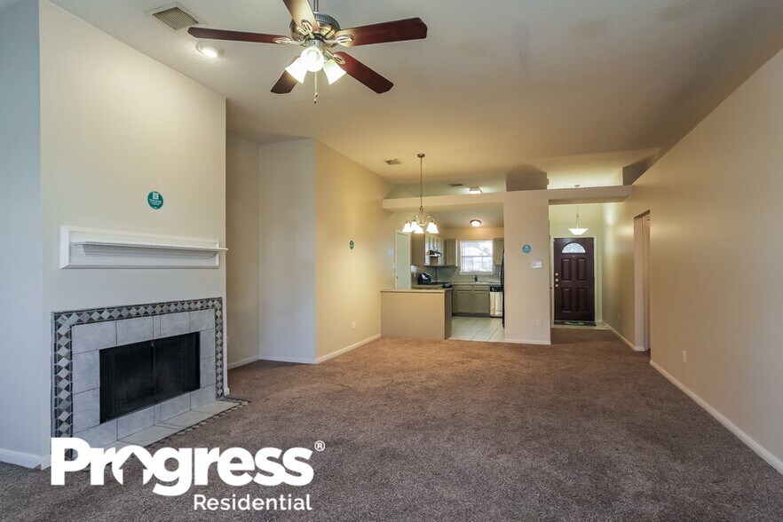 Building Photo - 31164 N Head Dr