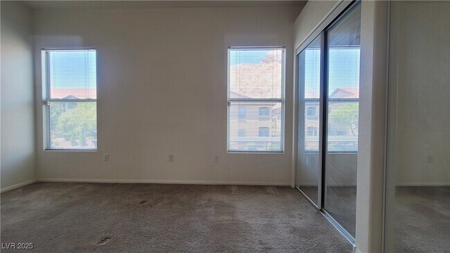Building Photo - 3354 Indian Shadow St