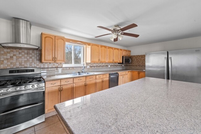 Building Photo - 2 Wild Cherry Ln