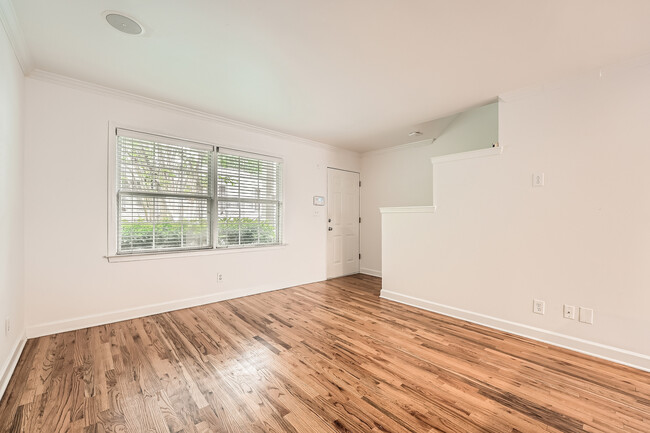 Building Photo - 2232 Dunseath Ave NW
