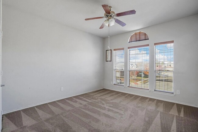 Building Photo - 6200 Melanie Dr