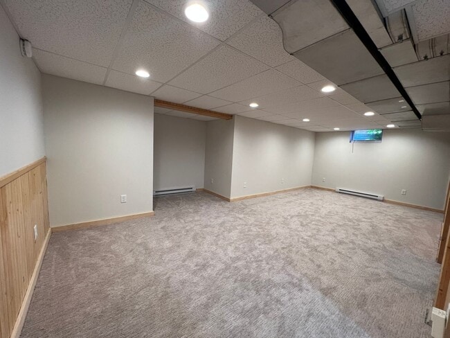 Building Photo - Lovely North Fargo Home