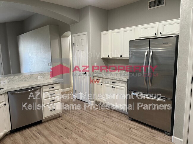 Building Photo - 20919 N 86th Dr