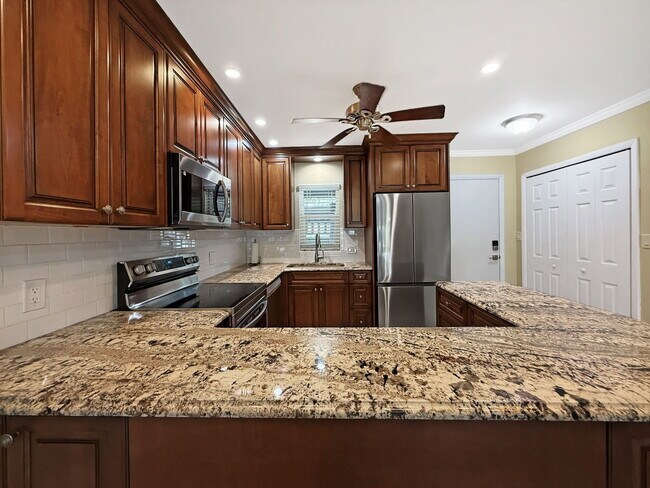 Building Photo - 4533 Marine Pkwy
