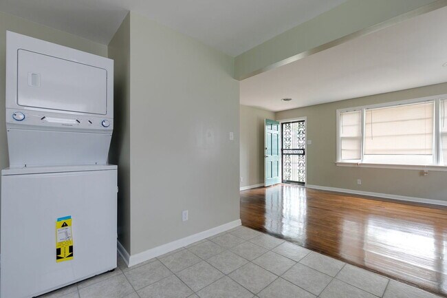 Building Photo - 3612 Griffin Ave