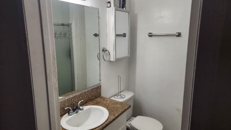 Building Photo - 310 S Almont Dr